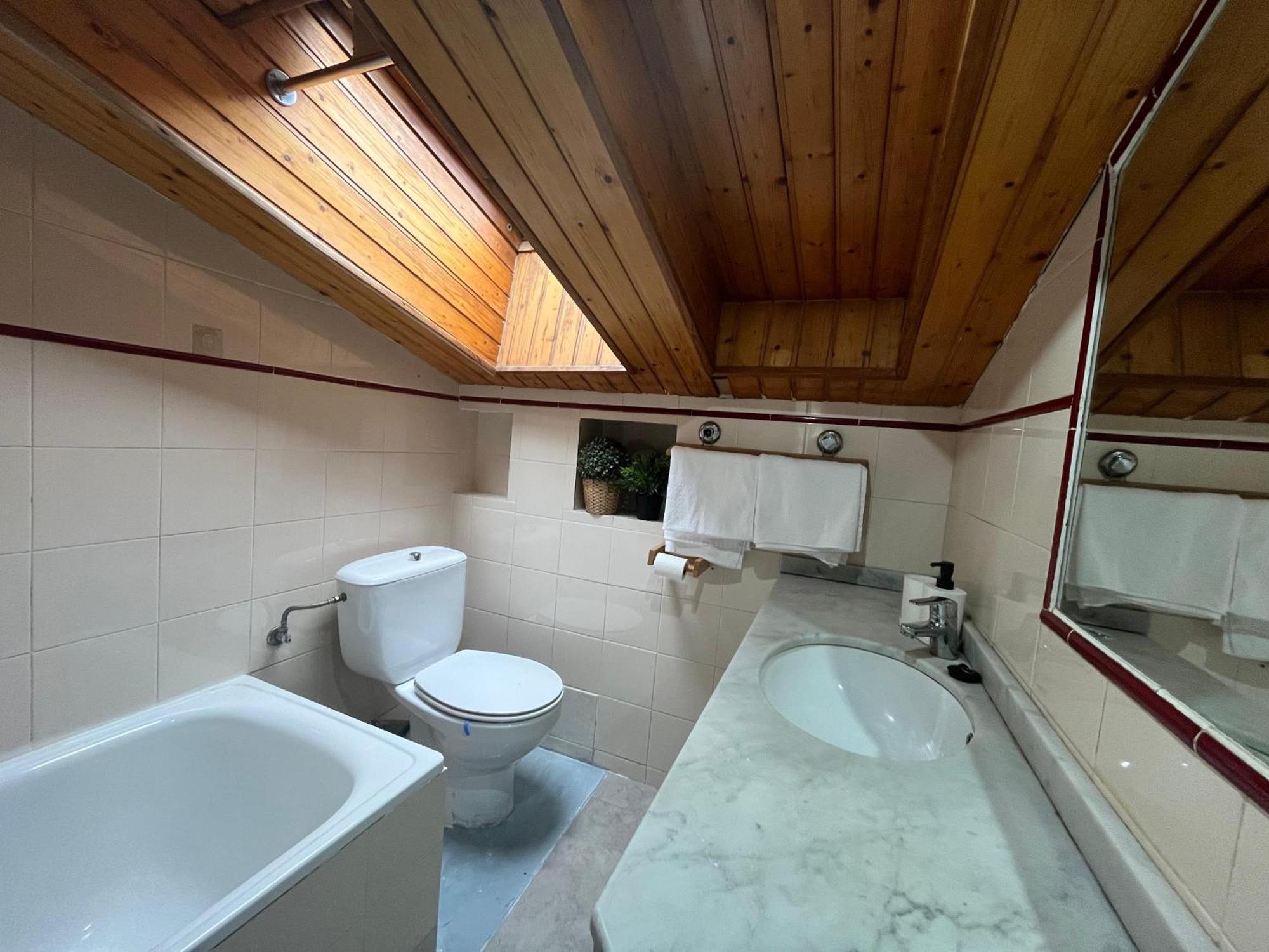 Atico El Comandante Apartment Zaragoza Ngoại thất bức ảnh